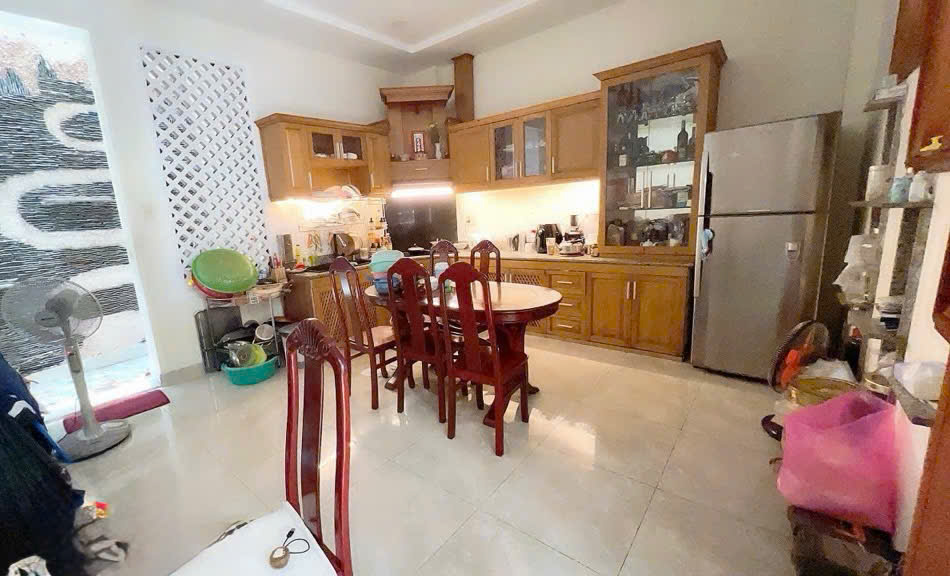 NHÀ PHÙ HỢP VỚI KHÁCH THÍCH RỘNG RÃI YÊN TĨNH - HƠN 100M2 - 14 TỶ
